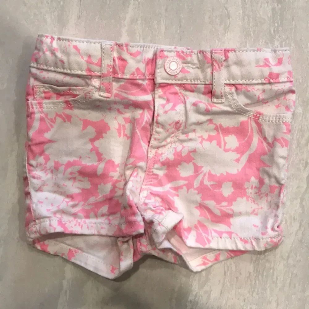 Baby Gap short